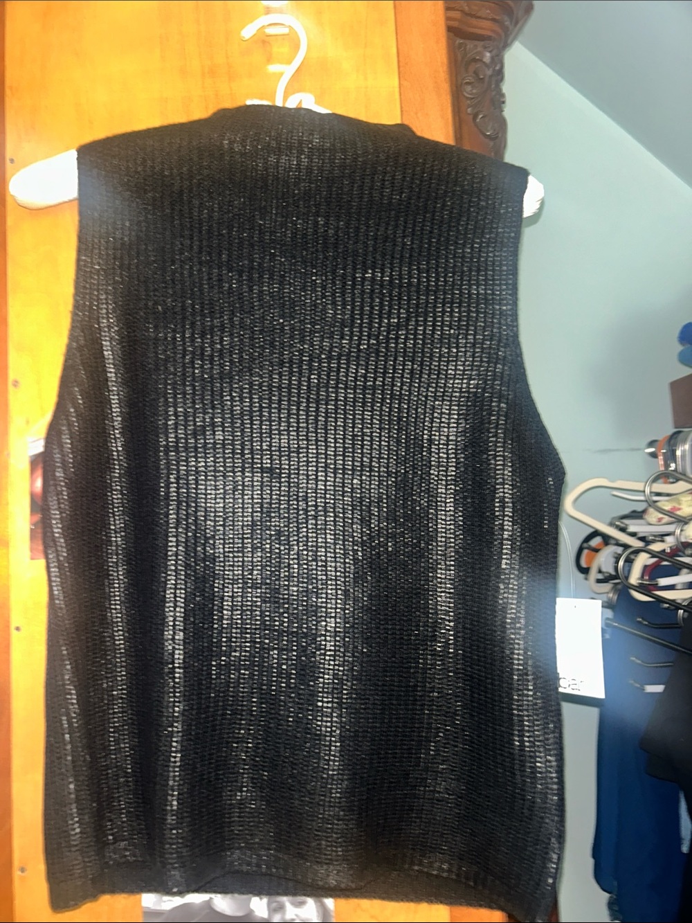 Black Women's Sleeveless Knit Top